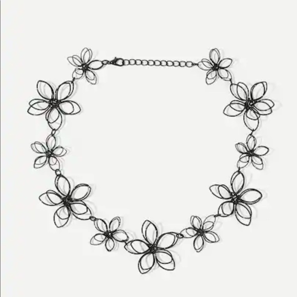 Unique Wire Sculpted Black Flower Choker - Picture 3 of 5